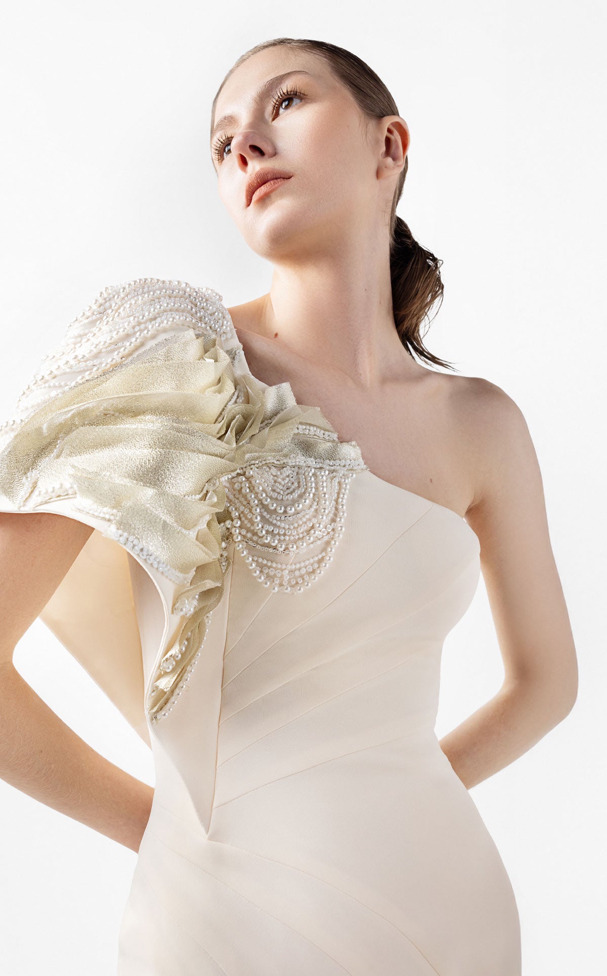 MNM Couture G2003