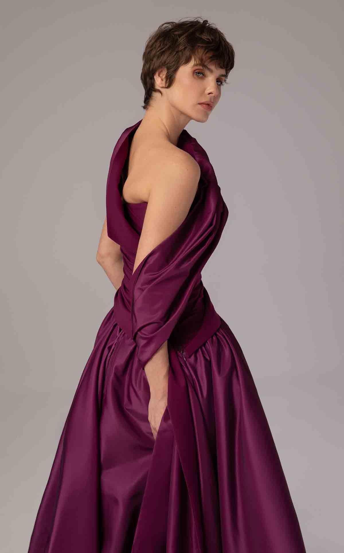 MNM Couture E0089
