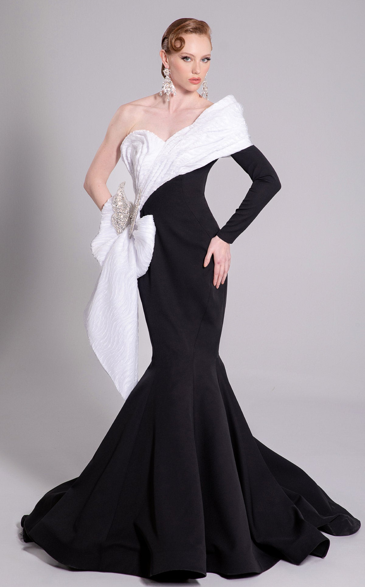 MNM Couture F02907