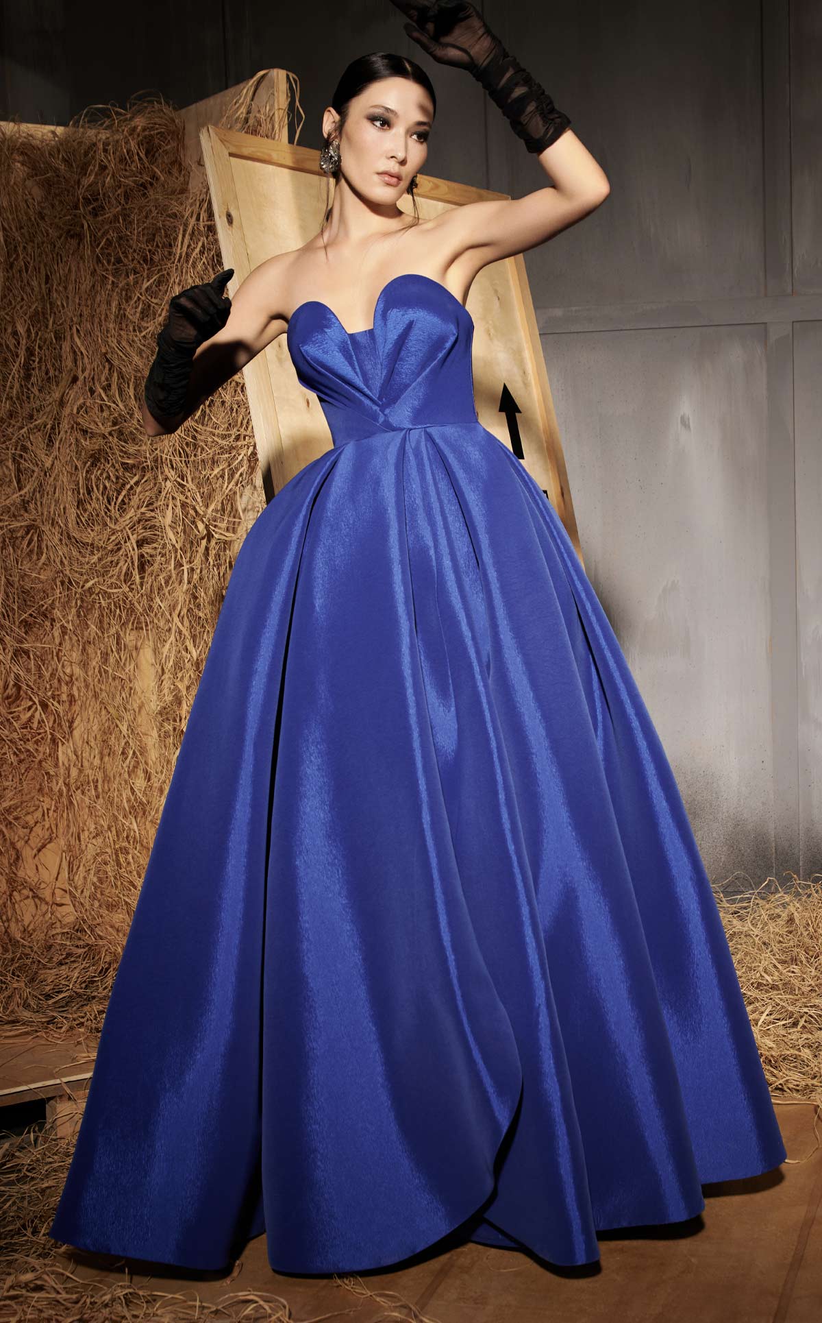 MNM Couture N0642