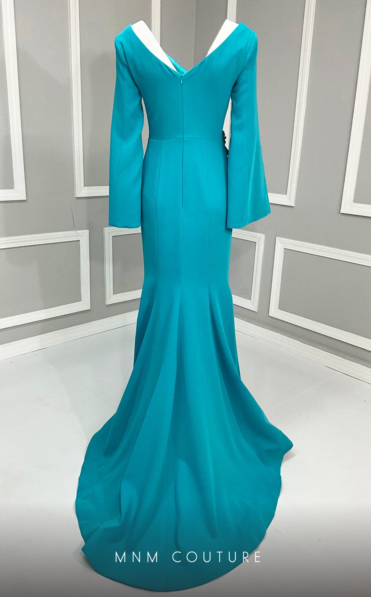 MNM Couture V02044