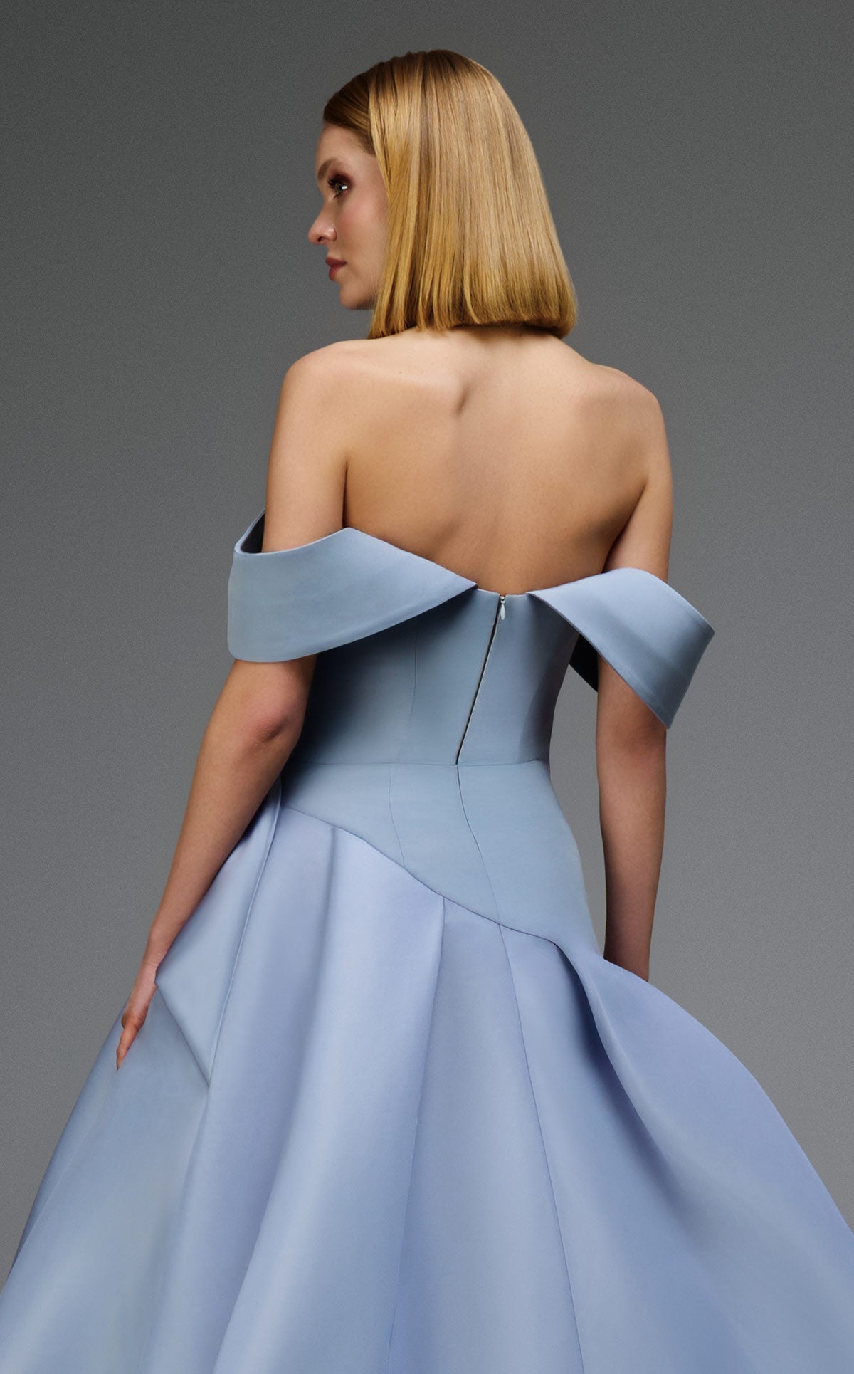MNM Couture E0103