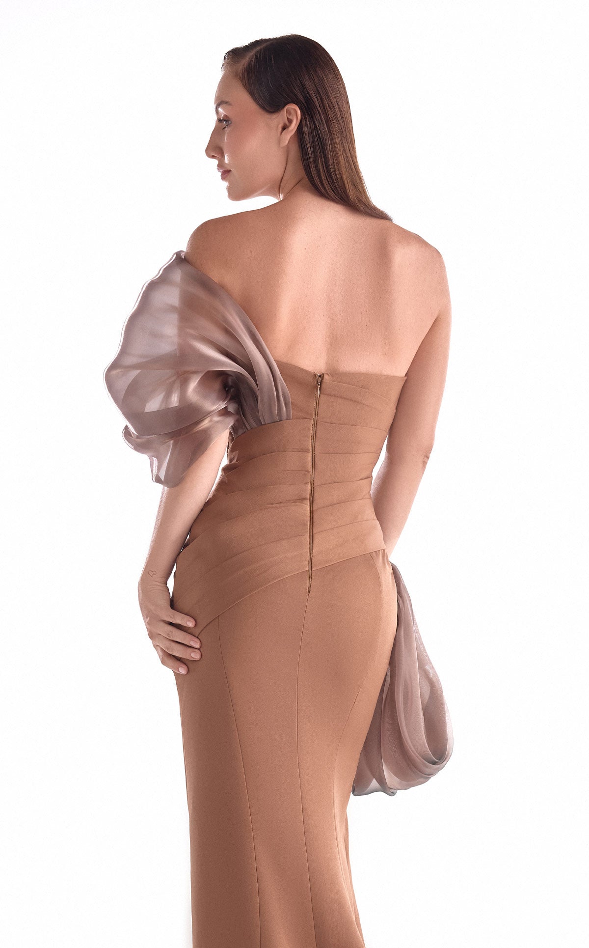 MNM Couture G2106