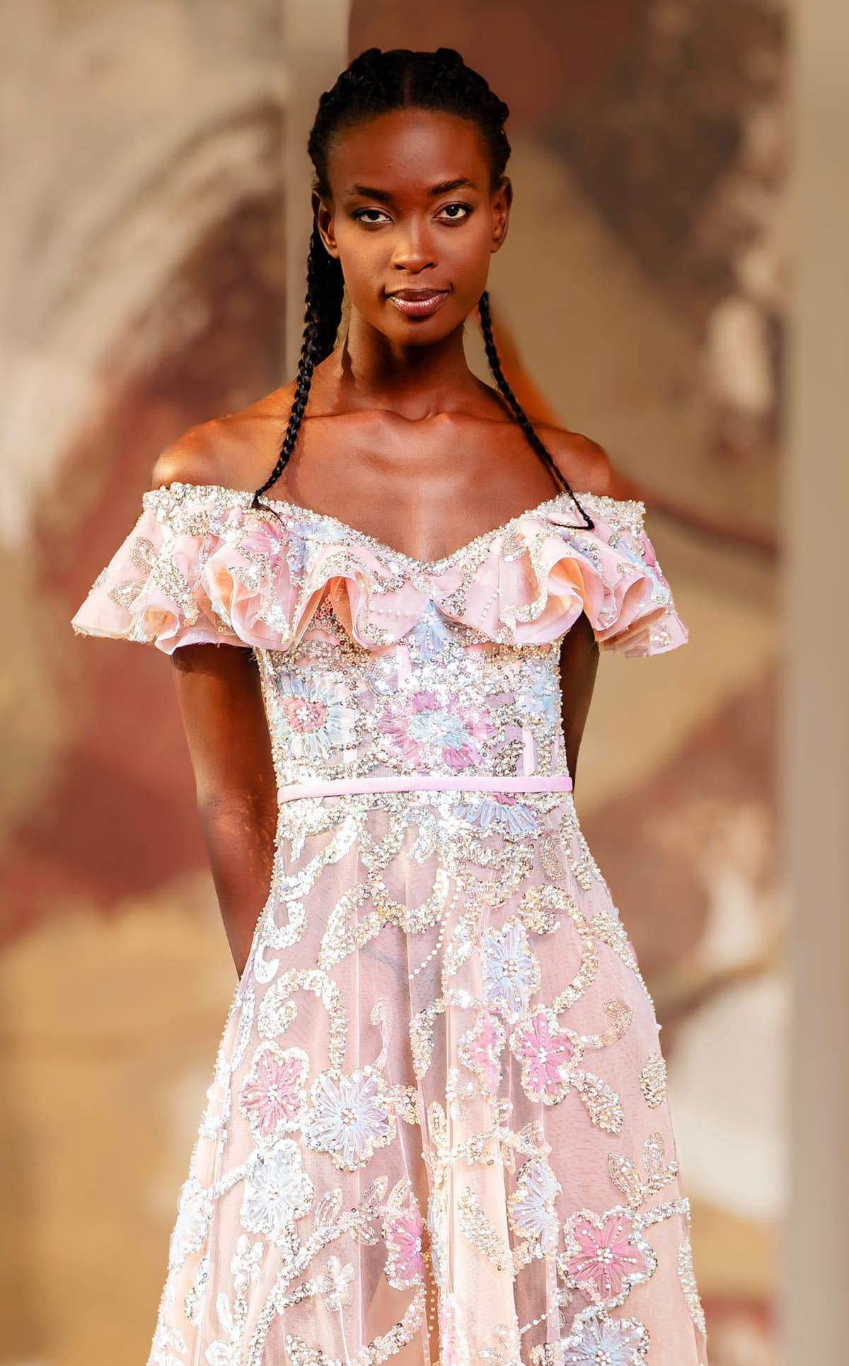 MNM Couture K4162
