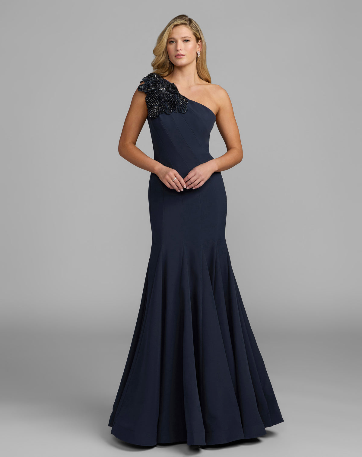 Mac Duggal 11810