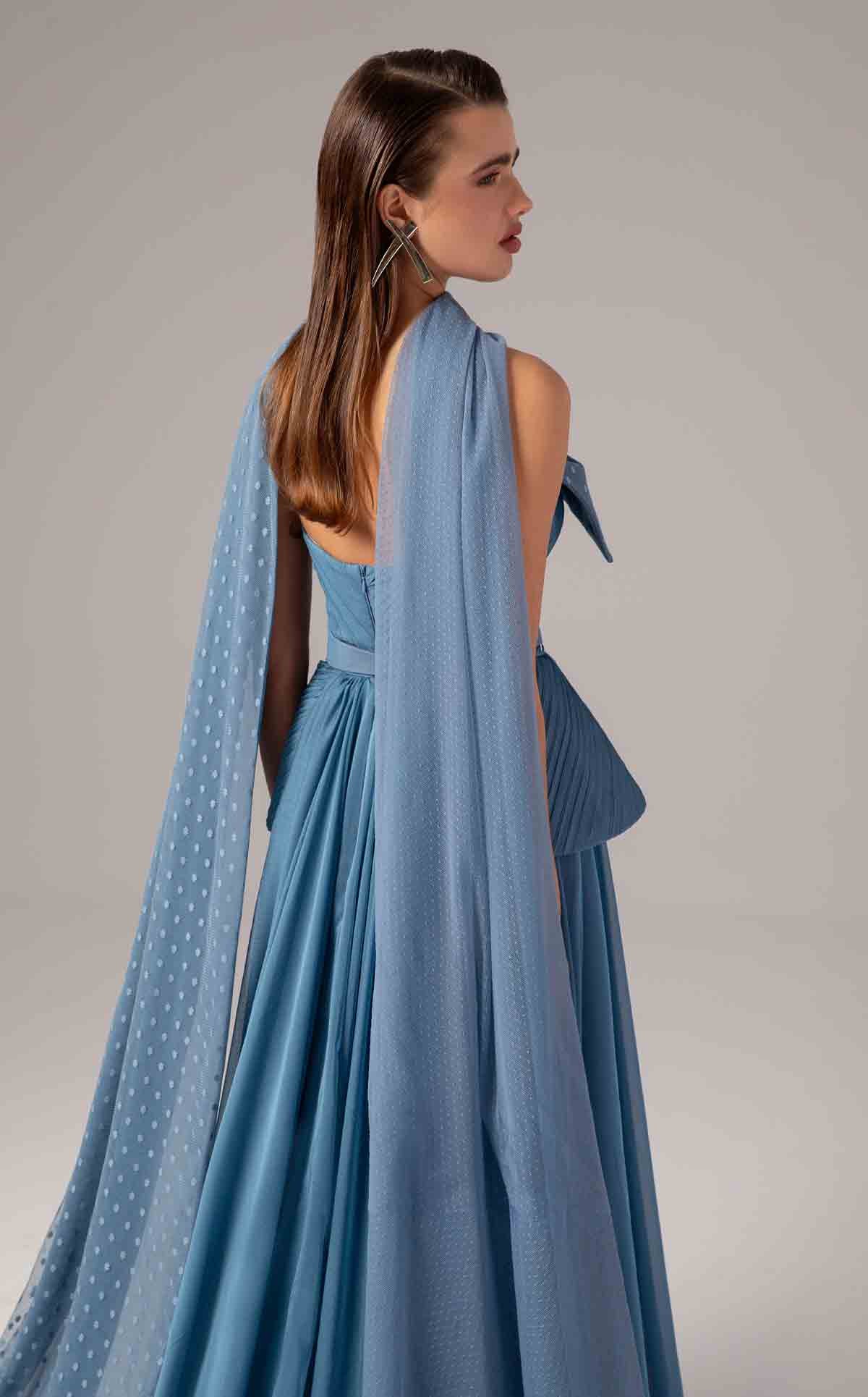 MNM Couture E0096