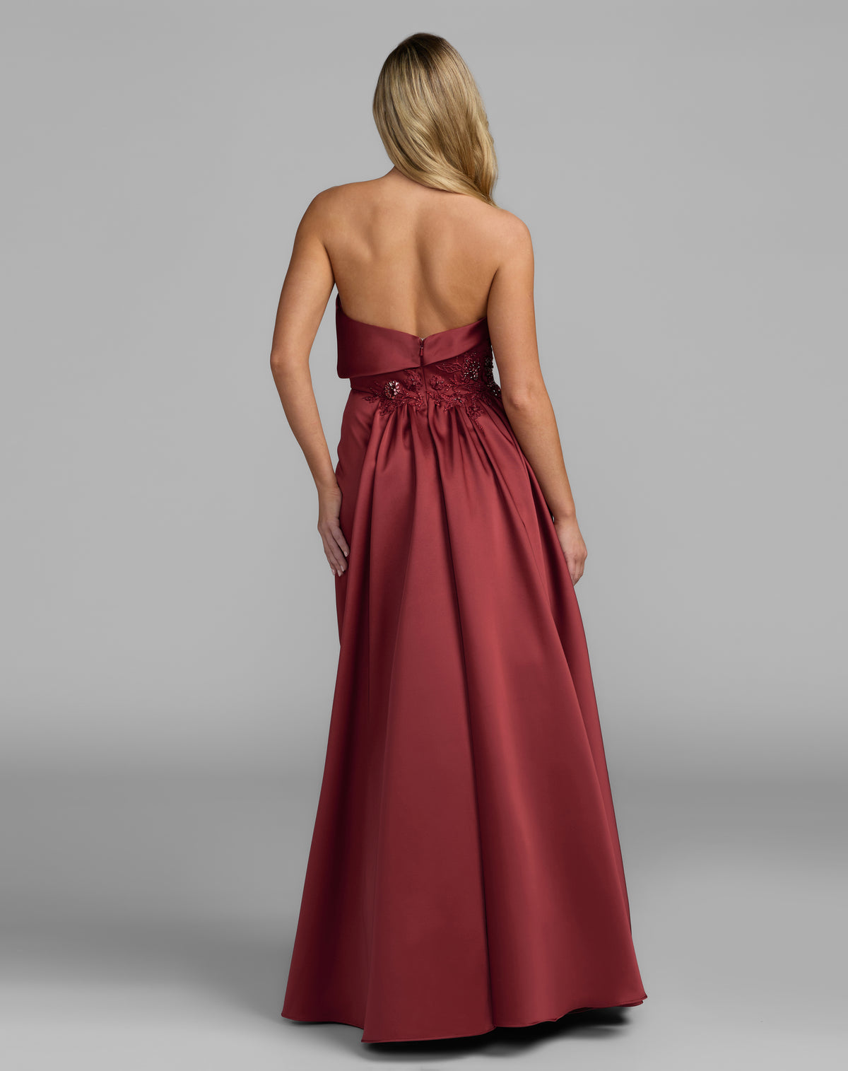 Mac Duggal 11894