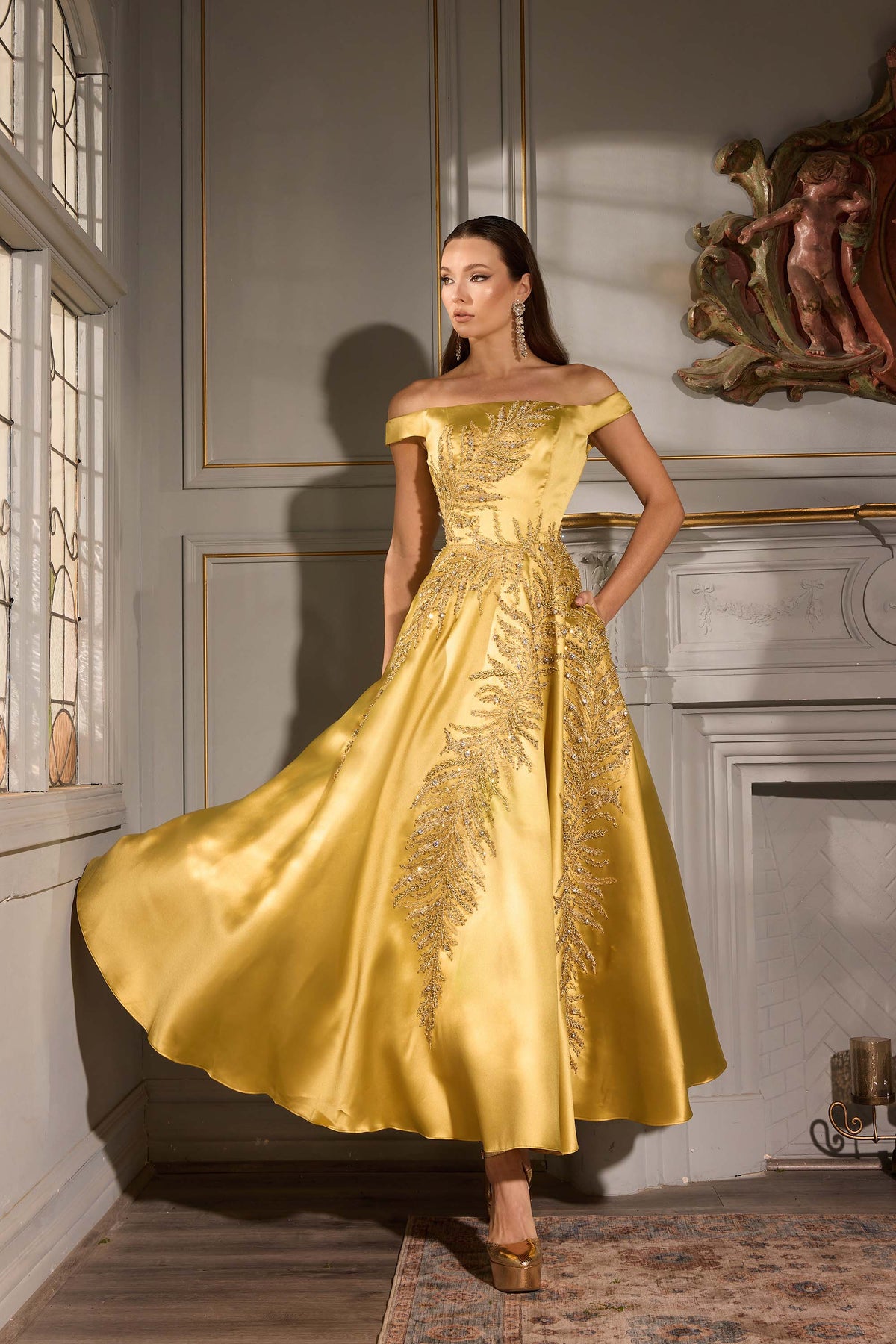 Terani Couture 252C5004 Gold
