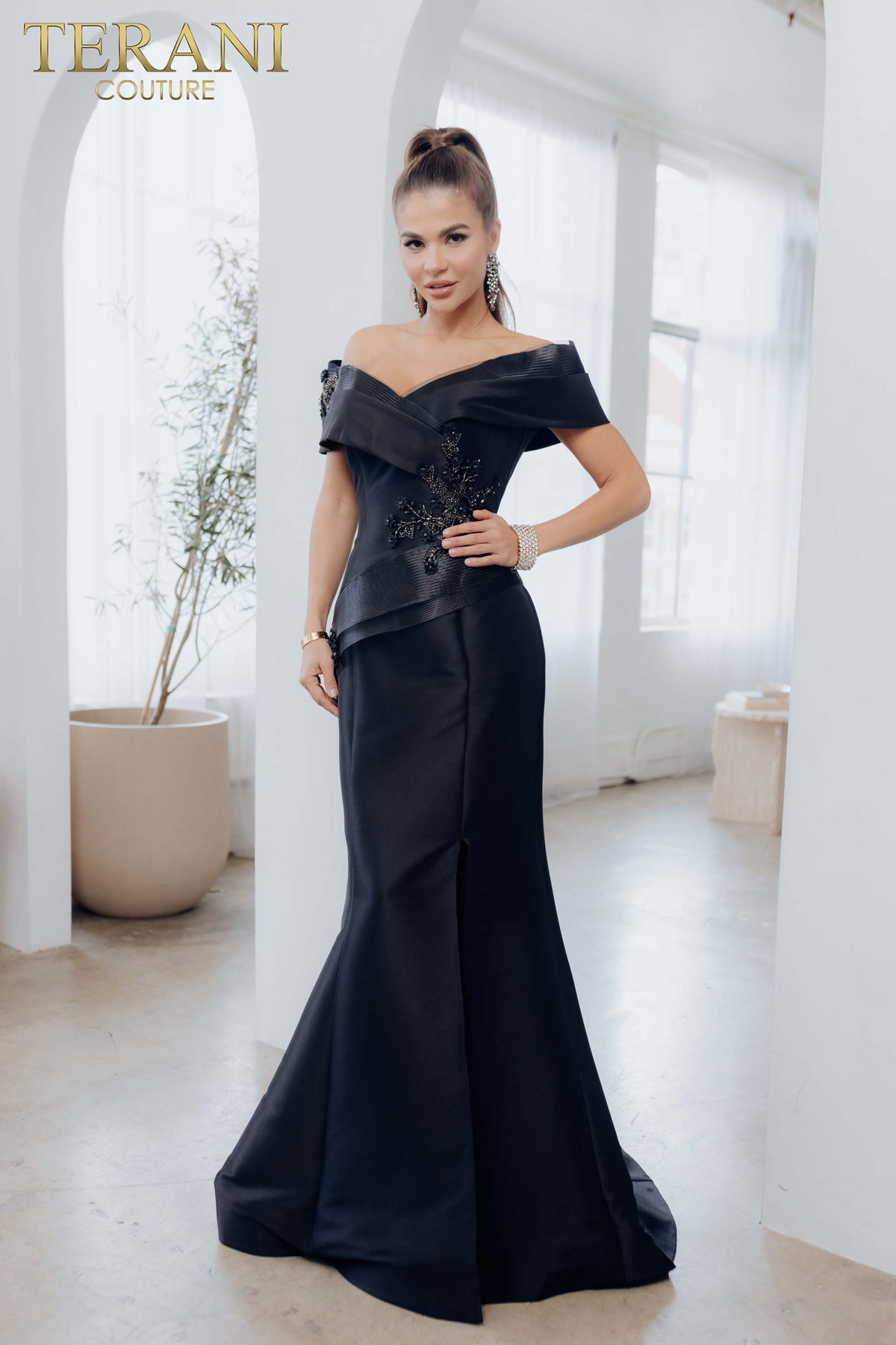 Terani Couture 232M1530 Black